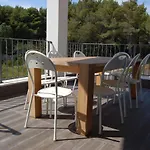 Vikendica In Verunic Near The Sea