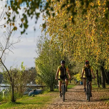 In Verunic Near The Sea * 벨리 라트