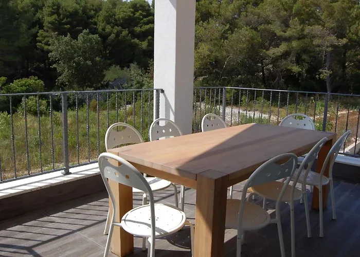 In Verunic Near The Sea * 벨리 라트