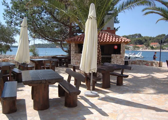 In Verunic Near The Sea *