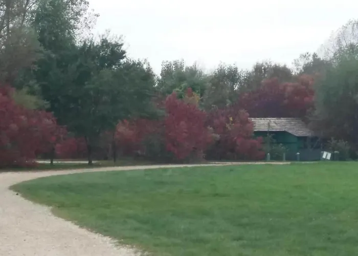 In Verunic Near The Sea 펜션 벨리 라트